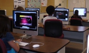 UYP kids in computer lab